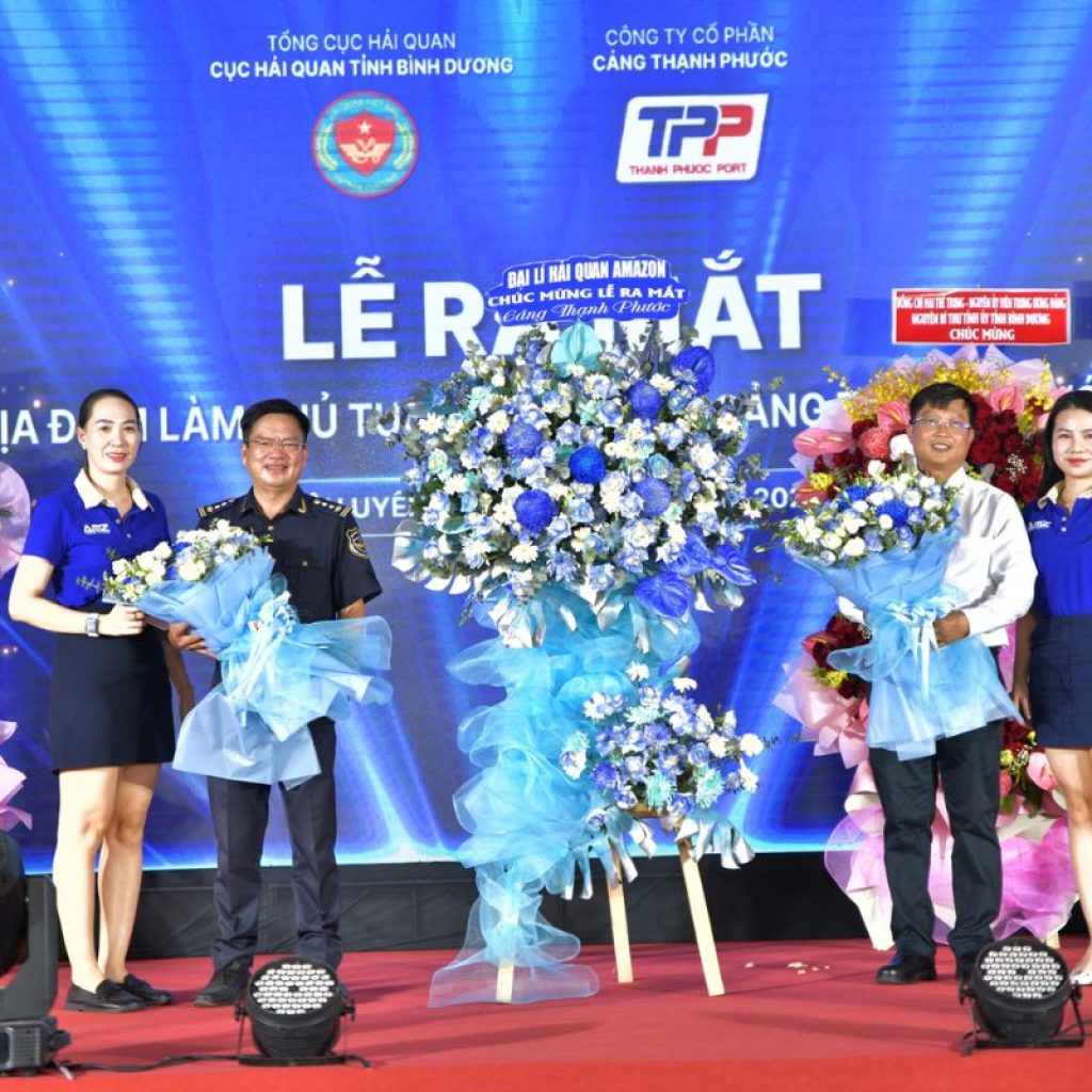 Lễ ra măt địa điêm làm thủ tục hải quan