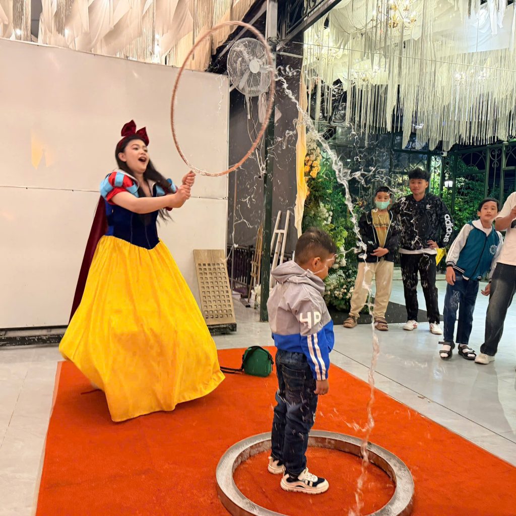ĐÀ LẠT - HÀNH TRÌNH TRAO YÊU THƯƠNG, KẾT NỐI NHỮNG TRÁI TIM 15 1791274119053 2280950978977699640 5900522987965815933 c8b3ce53bd7f72bced552b2d410cbfaf
